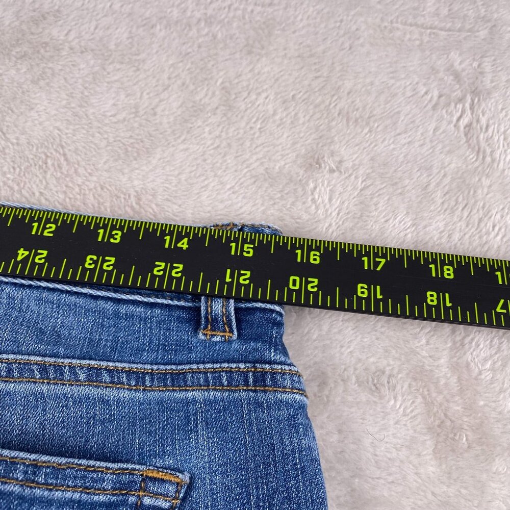 Chaps Womens Capri Jeans Size 8 Blue Denim Classic Fit Cotton Blend Straight Leg - Picture 5 of 15